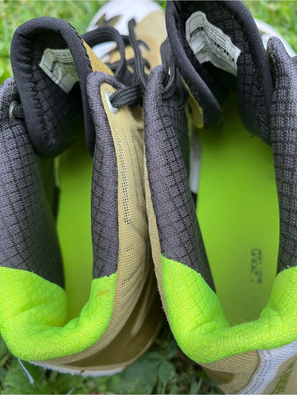 Under Armour Banshee White and Gold Football Cleats with Lime Interior size 11